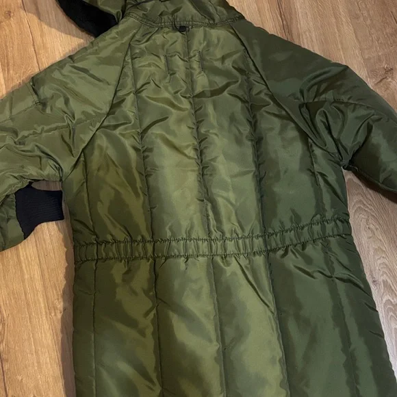 Stylish Olive Green Puffer Jacket